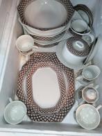 Staffordshire Wicker Ironstone J. & G Meakin servies 2x deks, Ophalen of Verzenden