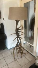 Resin geweienlamp, Huis en Inrichting, Lampen | Vloerlampen, Landelijk, jacht, viking, mancave, sober, 150 tot 200 cm, Ophalen of Verzenden