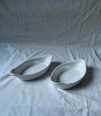 Set van 2 vintage witte porseleinen ovenschaaltjes | 21cm, Ophalen, Porselein, Overige stijlen, Schaal of Schalen