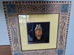 Afrikaans masker in houtenlijst, 2 st., Antiek en Kunst, Kunst | Schilderijen | Klassiek, Ophalen