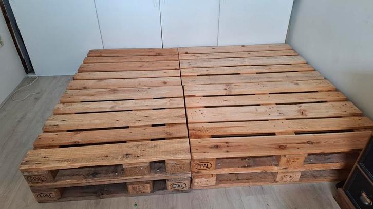 Palletbank / Palletbed van Europallets, Huis en Inrichting, Slaapkamer | Bedden, Gebruikt, Tweepersoons, 160 cm, 210 cm, Hout