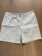 Witte korte broek 42, Kort, Wit, Maat 42/44 (L), Ophalen of Verzenden