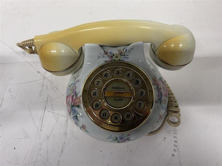 A7136 Royal Albert Telefoon Met Draaischijf, Telecommunicatie, Vaste telefoons | Niet Draadloos, Gebruikt, Met draaischijf, Ophalen of Verzenden