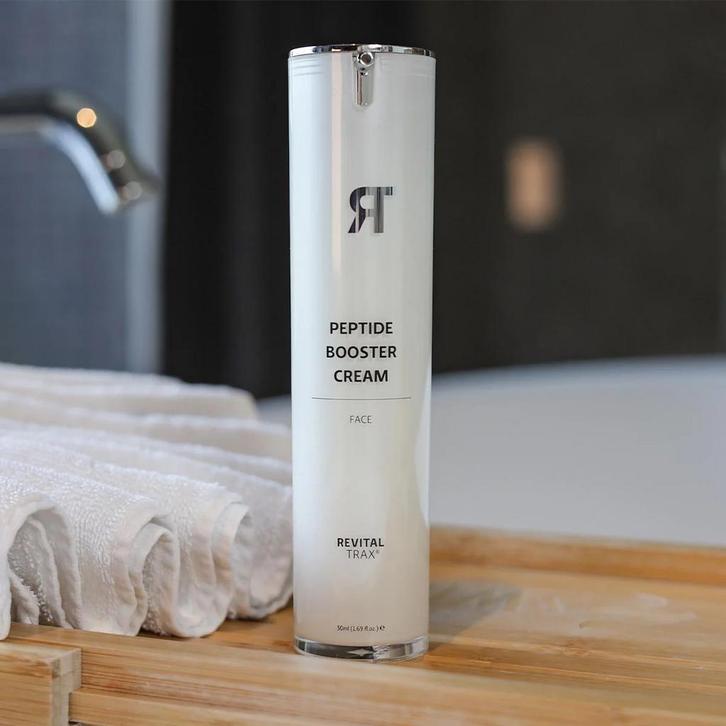 Revitaltrax peptide booster cream tht 2028, Sieraden, Tassen en Uiterlijk, Uiterlijk | Gezichtsverzorging, Zo goed als nieuw, Ophalen of Verzenden
