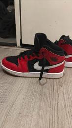 Jordan 1 mid, Kleding | Dames, Schoenen, Ophalen of Verzenden, Zo goed als nieuw, Sneakers of Gympen