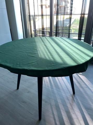 Tafelkleed rond  beschikbaar voor biedingen