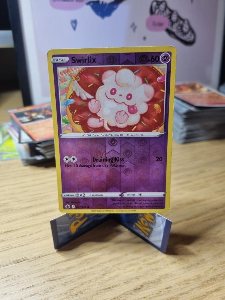 Swirlix 67/198 - Pokémonkaart reverse holo, Ophalen of Verzenden