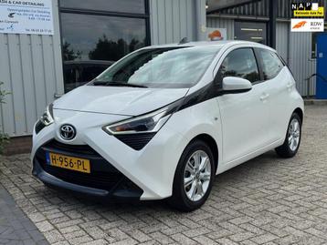 Toyota Aygo 1.0 VVT-i x-play|CARPLAY|CAMERA|LED|LM|NAP|RIJKL beschikbaar voor biedingen