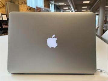 Macbook pro 13 inch 2015 met 1T Harddisk & Renewed Battery beschikbaar voor biedingen
