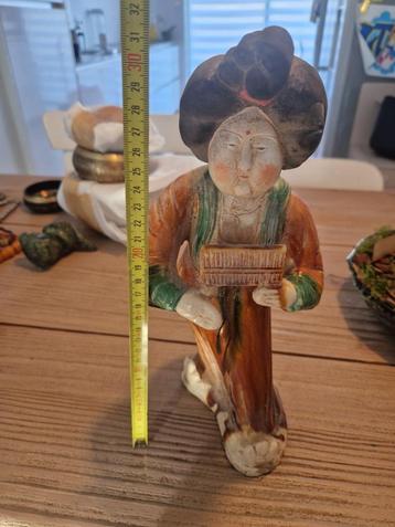 Tangbeeld China, Chinese vrouw. beschikbaar voor biedingen