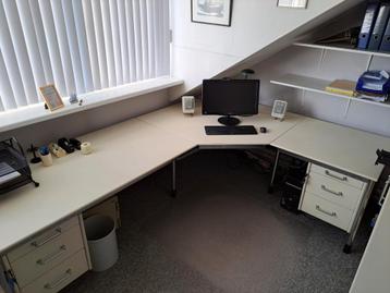 Hoekbureau crème/beige met vaste onderkasten 269x201cm beschikbaar voor biedingen