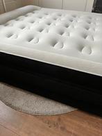 Inflatable mattress, Ophalen of Verzenden, Ingebouwde pomp, Zo goed als nieuw, 2-persoons