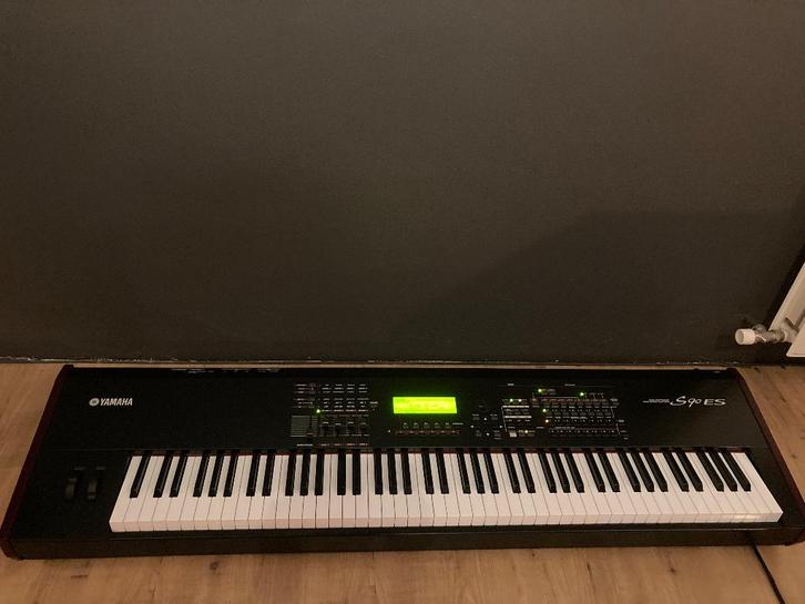 Yamaha S90 ES in nieuwstaat !!!, Muziek en Instrumenten, Synthesizers, Zo goed als nieuw, 88 toetsen, Yamaha, Met midi-aansluiting