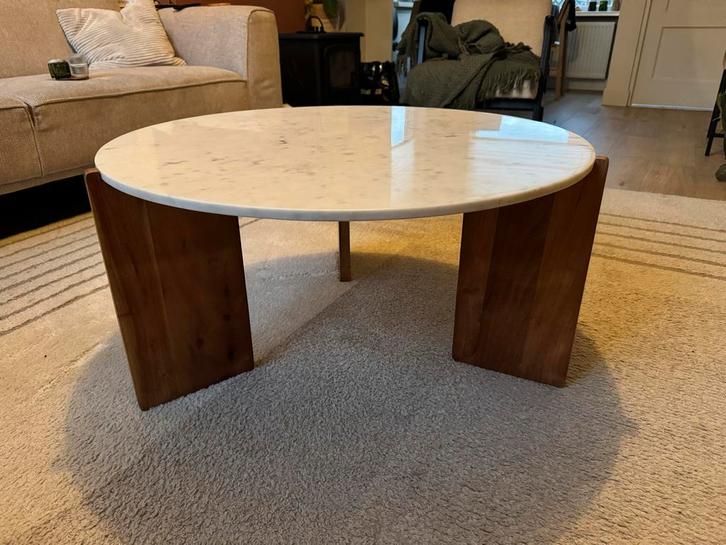 Ronde salontafel met marmeren blad, Huis en Inrichting, Tafels | Salontafels, Zo goed als nieuw, Minder dan 50 cm, 50 tot 100 cm