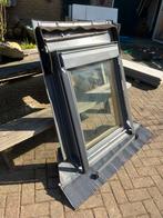 velux dakraam GGL M04,hij is 78cm breed en 98cm hoog., Doe-het-zelf en Verbouw, Glas en Ramen, Ophalen, Gebruikt, Minder dan 80 cm