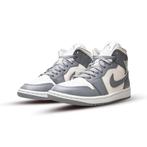 Air Jordan 1 Mid Grey White Stealth (W) maat 42,5, Nieuw, Jordan, Ophalen of Verzenden, Sneakers of Gympen