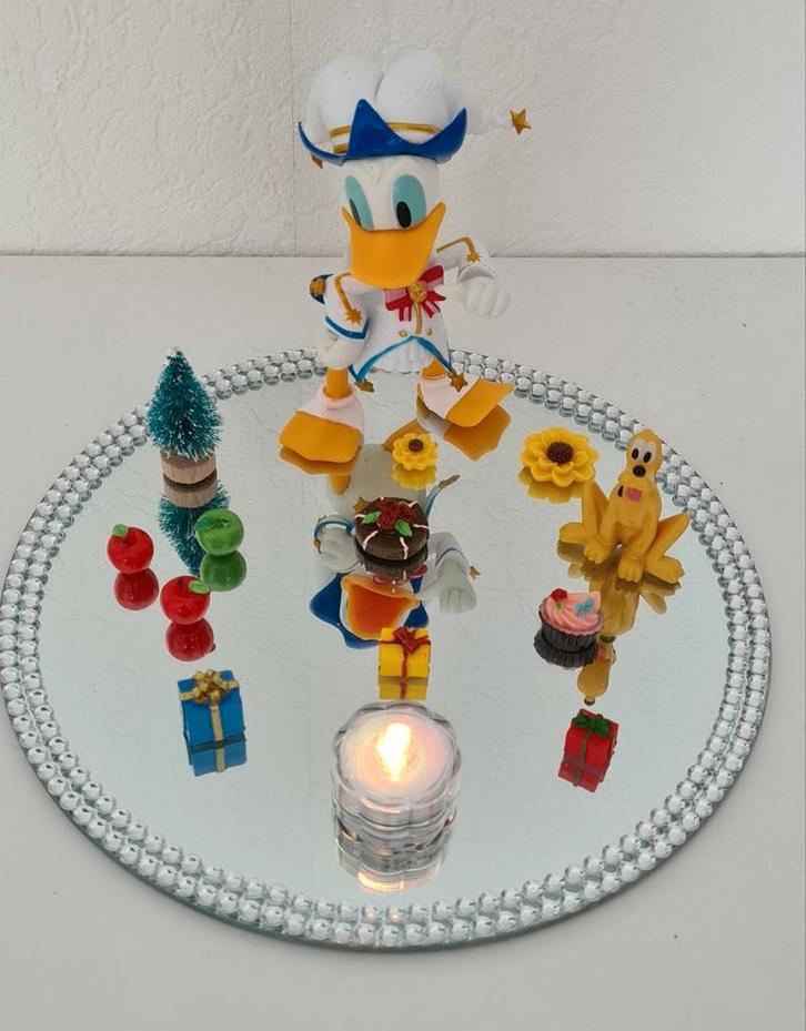 Verschillende waxinelichtjes
Met Tinkerbell. Katrien. Donald, Diversen, Kerst, Zo goed als nieuw, Ophalen of Verzenden