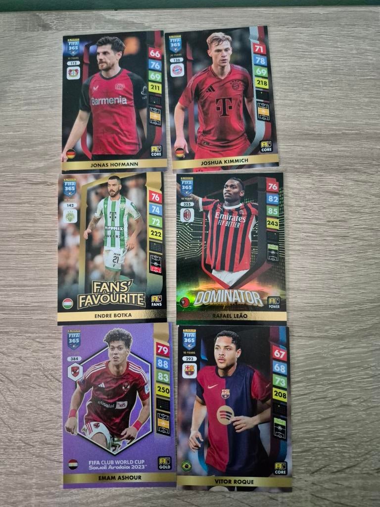 Fifa 365 panini plaatjes adrenalyn, Ophalen of Verzenden, Zo goed als nieuw, Meerdere plaatjes