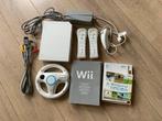 Wii spelcomputer, Spelcomputers en Games, Spelcomputers | Nintendo Wii, Ophalen of Verzenden, Gebruikt, Met 2 controllers, Met stuurtje