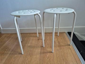 2x IKEA Marius krukje beschikbaar voor biedingen