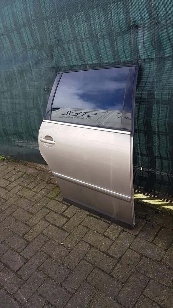 VW Passat portier rechts achter bj 2004, Auto-onderdelen, Carrosserie en Plaatwerk, Deur, Gebruikt, Ophalen of Verzenden