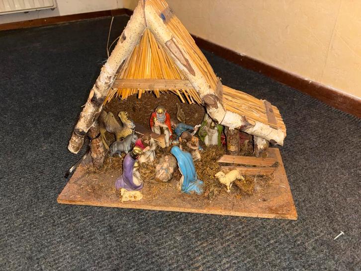 Handgemaakte Kerststal - Zeer Oud, Diversen, Kerst, Gebruikt, Ophalen of Verzenden