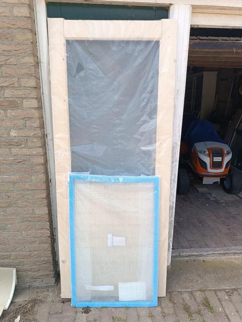 Buiten deur nieuw 204 x 84, Doe-het-zelf en Verbouw, Deuren en Horren, Nieuw, Buitendeur, 200 tot 215 cm, 80 tot 100 cm, Glas