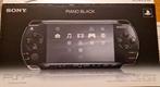 PSP Black Slim & Lite incl 10 spellen en adapters, Spelcomputers en Games, Spelcomputers | Sony PSP, Ophalen, Zwart