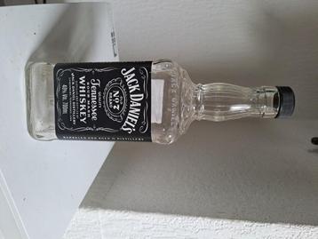 Jack Daniel's lege fles met sierkraag beschikbaar voor biedingen