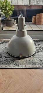 Industriële lamp hanglamp grijs 40 cm breed, Huis en Inrichting, Lampen | Hanglampen, Ophalen of Verzenden, Zo goed als nieuw