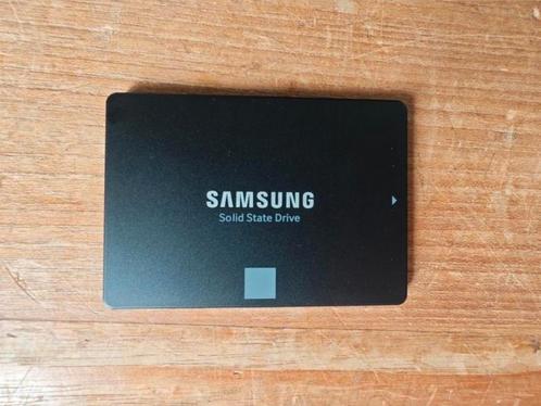 Samsung 870 EVO 2TB SSD, Computers en Software, Harde schijven, Zo goed als nieuw, Laptop, Intern, SSD, SATA, Ophalen of Verzenden