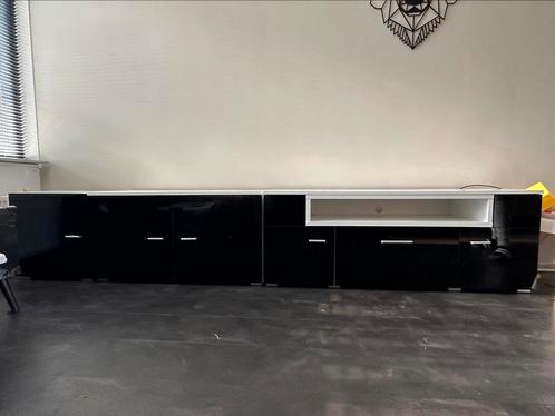 TV Meubel hoogglas zwart met mat wit, Huis en Inrichting, Kasten | Televisiemeubels, Zo goed als nieuw, Minder dan 100 cm, 200 cm of meer