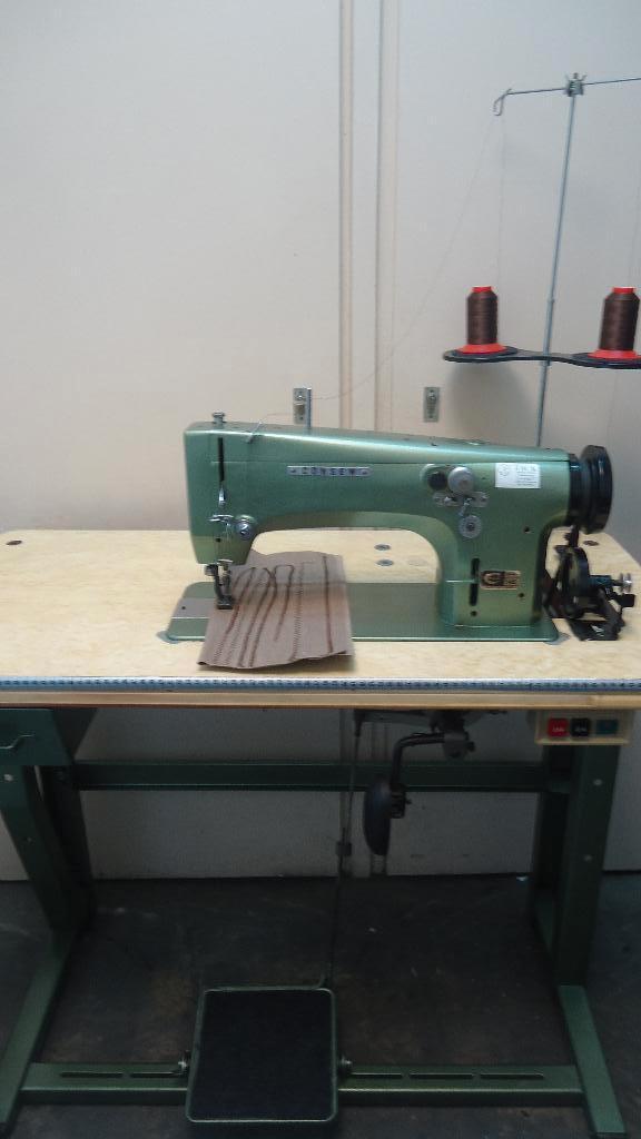 Industrie Naaimachine Consew Dubbel Trs Zig zag Rechtstikker, Hobby en Vrije tijd, Naaimachines en Toebehoren, Gebruikt, Naaimachine