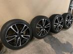 Winterbanden met prachtige velgen 225/45 R18, Auto-onderdelen, Banden en Velgen, Ophalen, 18 inch, Gebruikt, Banden en Velgen