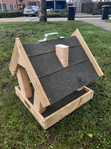 BB Vogelhuis voederhuis balkon en tafel model  beschikbaar voor biedingen