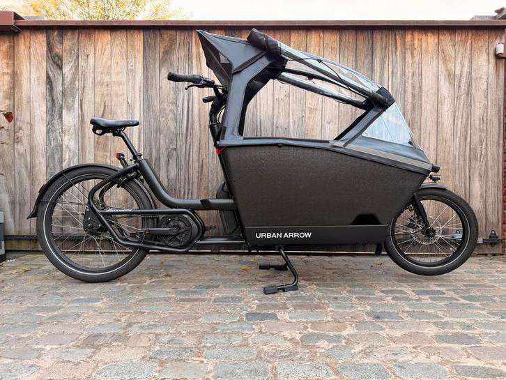 ::URBAN ARROW:: Family Performance Line BLACK bakfiets, Fietsen en Brommers, Fietsen | Crossfietsen en BMX, Zo goed als nieuw