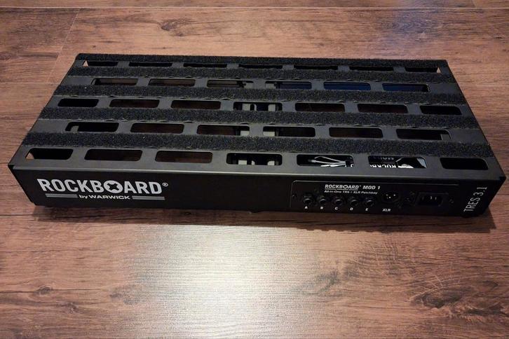 Pedalboard: Rockboard + MOD 1 V2 + case (by Warwick), Muziek en Instrumenten, Effecten, Zo goed als nieuw, Overige typen, Ophalen of Verzenden