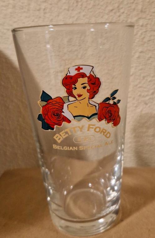 Betty Ford Belgian Ale Bierglas, Verzamelen, Biermerken, Zo goed als nieuw, Glas of Glazen, Overige merken, Ophalen of Verzenden