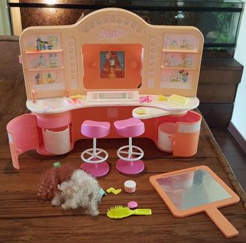 Barbie Kapsalon / Schoonheidssalon / jaren 80 / jaren 90  beschikbaar voor biedingen