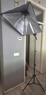 3 x Softbox met Statief inclusief lampen, Ophalen of Verzenden, Zo goed als nieuw, Lamp of Flitsset