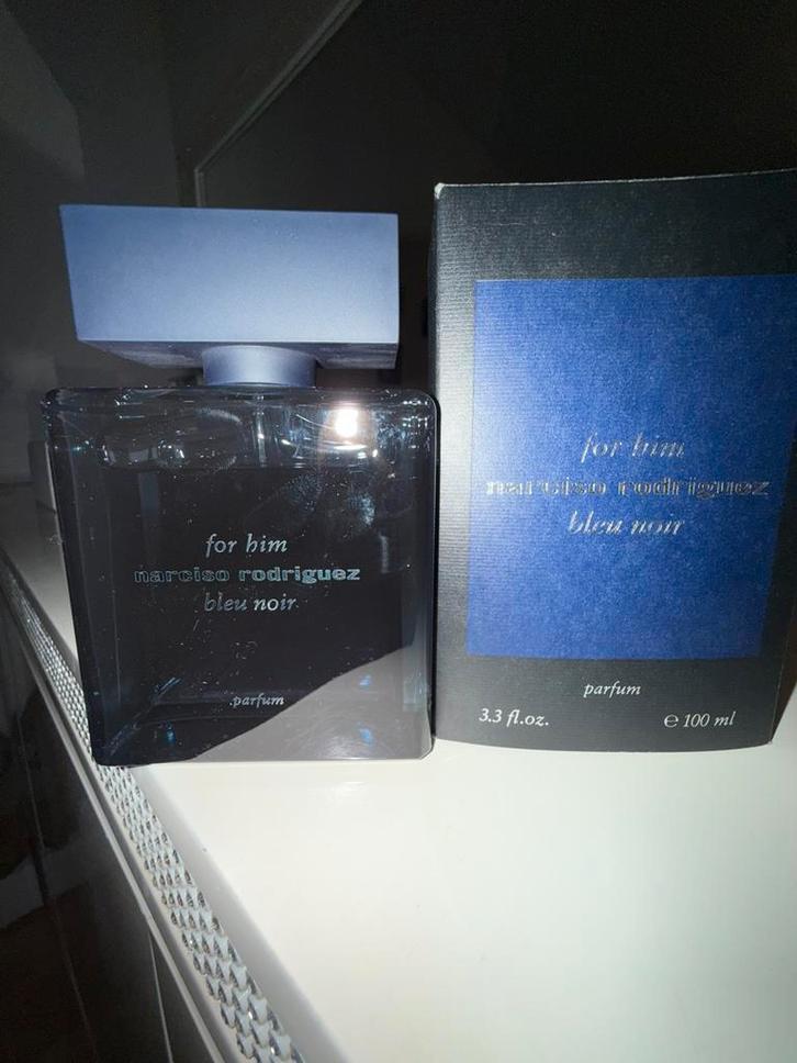 Narciso Rodriguez For Him Bleu Noir Parfum, Sieraden, Tassen en Uiterlijk, Uiterlijk | Parfum, Gebruikt, Ophalen of Verzenden