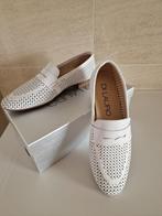 Witte instappers Di Lauro mt 39, Schoenen met lage hakken, Wit, Ophalen of Verzenden, Di Lauro