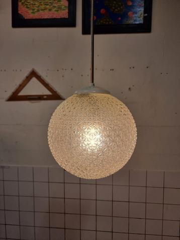 Vintage hanglamp glas jaren 60 70 bollamp beschikbaar voor biedingen