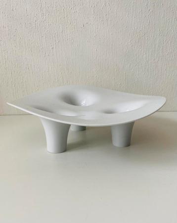 Willem Noyons design schaal , met doos beschikbaar voor biedingen