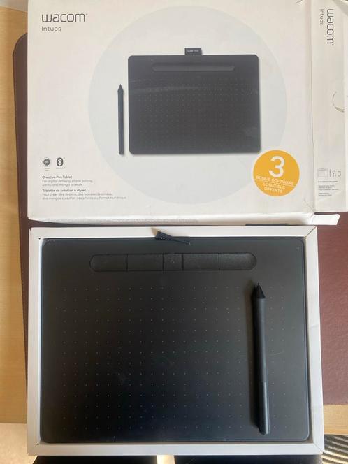 Wacom Intuos Pen & Bluetooth Tekentablet, Computers en Software, Tekentablets, Zo goed als nieuw, Draadloos, Ophalen