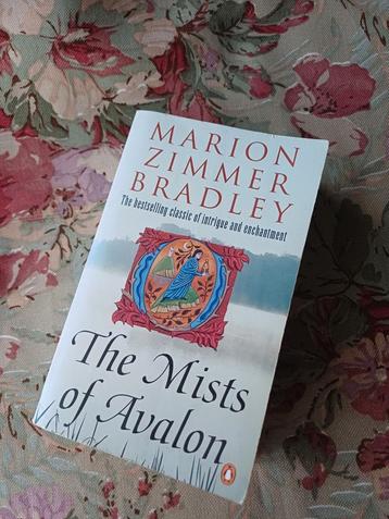 The Mists of Avalon - Marion Zimmer Bradley beschikbaar voor biedingen