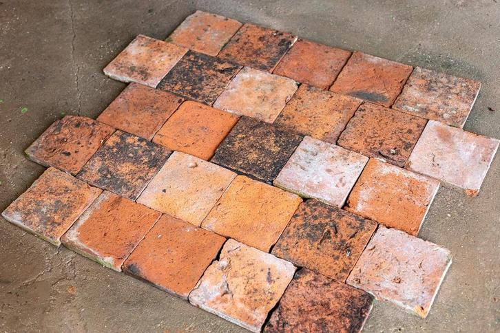9.5m2 oude Hollandse rode plavuizen rijke nuance 17x17cm, Doe-het-zelf en Verbouw, Vloerdelen en Plavuizen, Gebruikt, Plavuizen