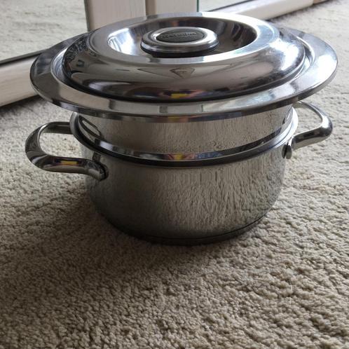 Berndes RVS pan met stoom inzet, Huis en Inrichting, Keuken | Potten en Pannen, Gebruikt, Pannenset, Rvs, Ophalen of Verzenden