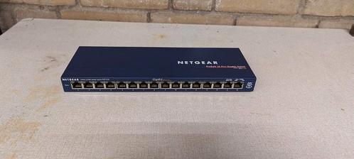 Netgear ProSafe GS116 v2 – 16-poorts Gigabit Switch, Computers en Software, Netwerk switches, Zo goed als nieuw, Ophalen of Verzenden