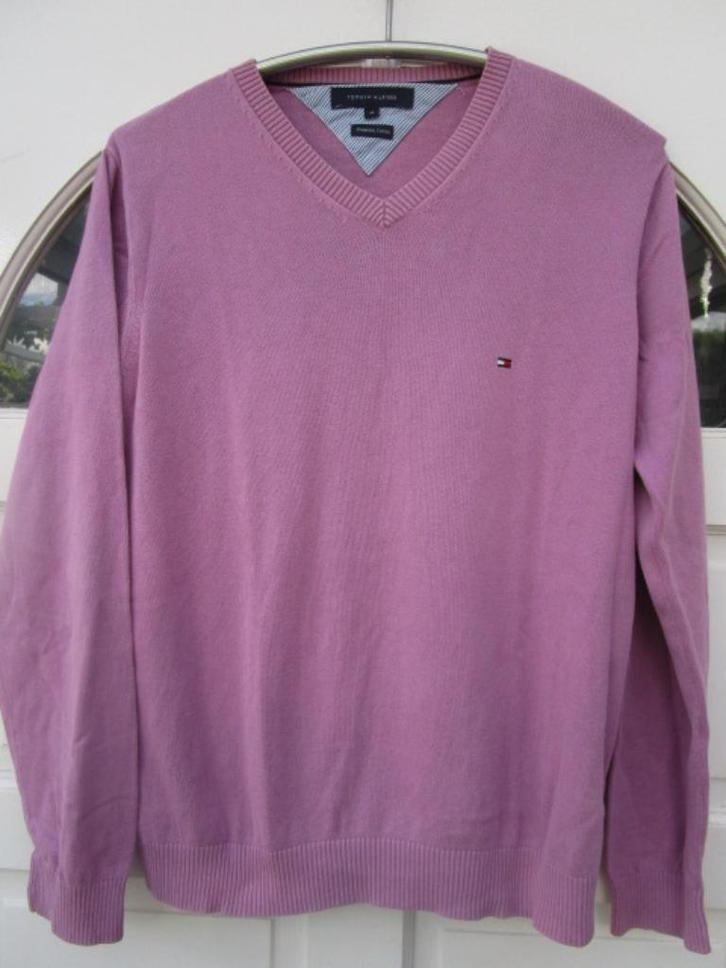 Klassieke Tommy Hilfiger v-hals trui maat M, Kleding | Heren, Truien en Vesten, Zo goed als nieuw, Maat 48/50 (M), Roze, Ophalen